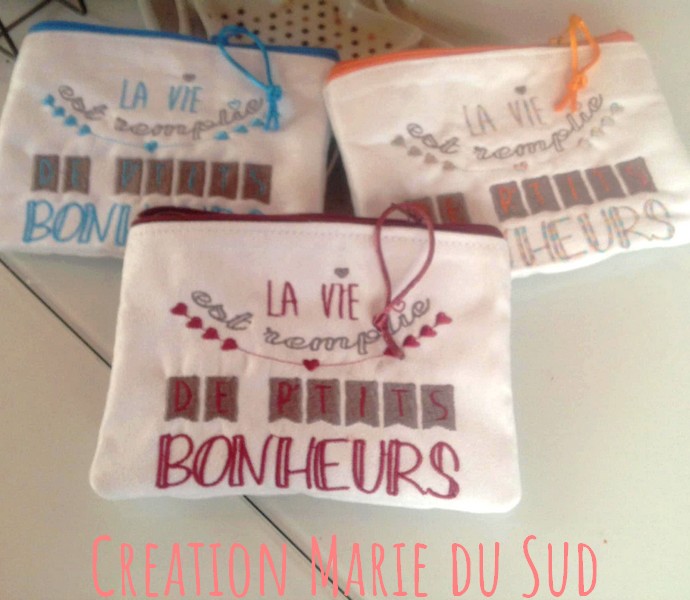 Motif de broderie machine bonheur